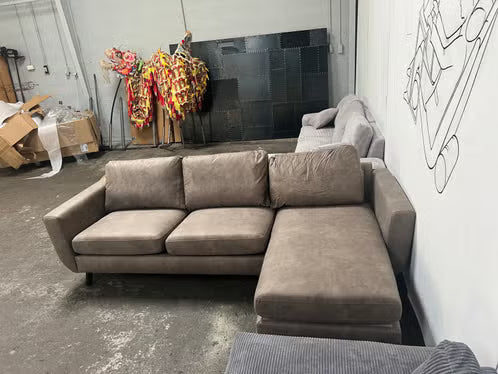Moderne hoekbank – taupe / zandkleur – L150 x B260